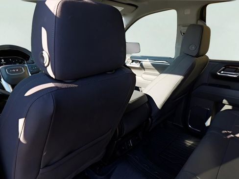 New 2025 GMC Sierra 1500 Elevation image 15
