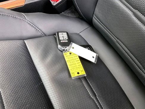 Certified 2021 Honda CR-V Touring image 14