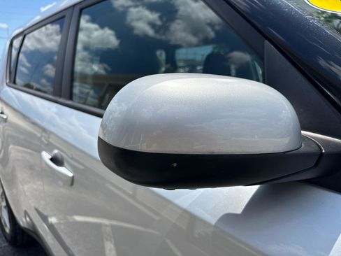 Used 2019 Kia Soul + FWD image 54