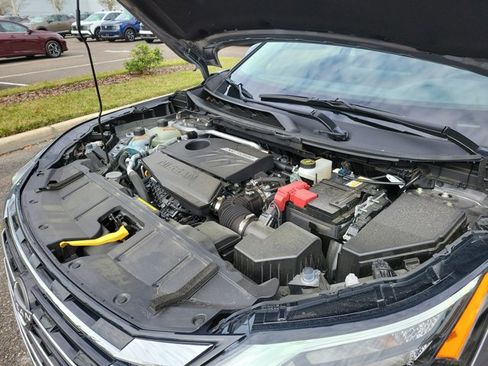 Used 2025 Nissan Rogue SL image 39