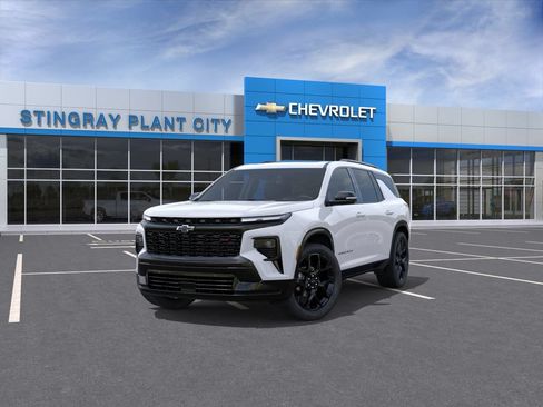 New 2026 Chevrolet Traverse RS w/ LPO, Floor Liner Package FWD image 8