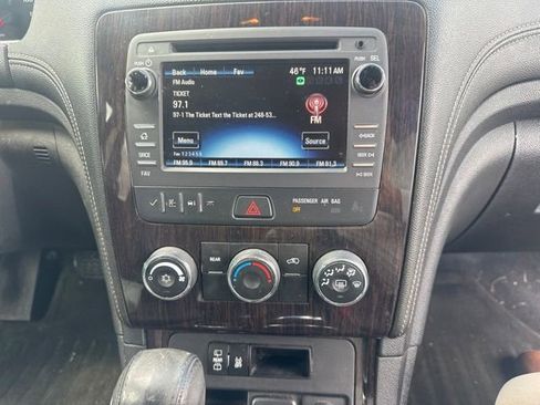 Used 2017 Chevrolet Traverse LT AWD/4WD image 17