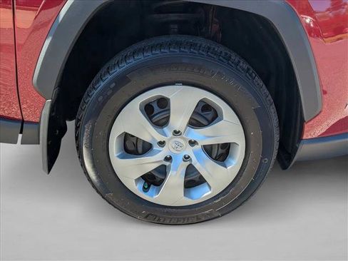 Used 2023 Toyota RAV4 LE image 10