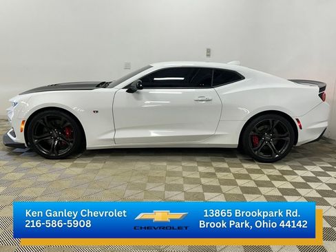 Certified 2023 Chevrolet Camaro SS RWD image 6