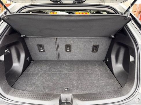 Used 2023 Chevrolet Bolt EUV LT image 24