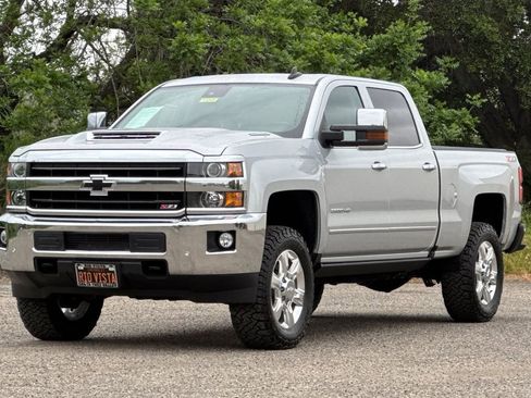 Used 2018 Chevrolet Silverado 2500 LTZ w/ Duramax Plus Package image 8