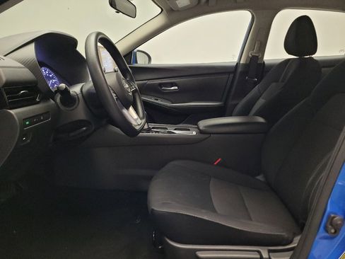 Used 2025 Nissan Sentra SV FWD image 17