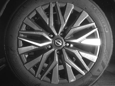 Used 2025 Nissan Altima 2.5 SV image 14