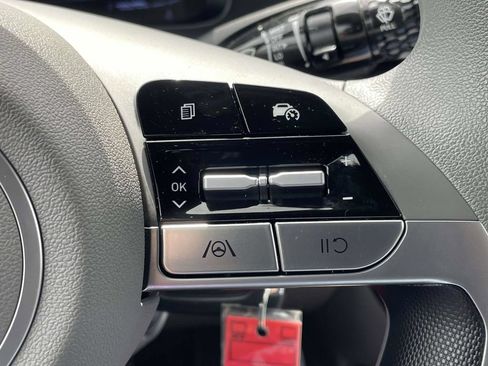 Certified 2026 Hyundai Elantra SE FWD image 21
