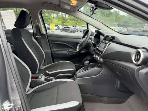 Used 2025 Nissan Versa S w/ Trunk Package FWD image 11
