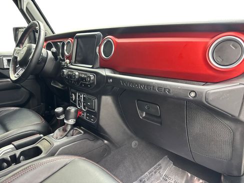 Used 2018 Jeep Wrangler Unlimited Rubicon AWD/4WD image 51