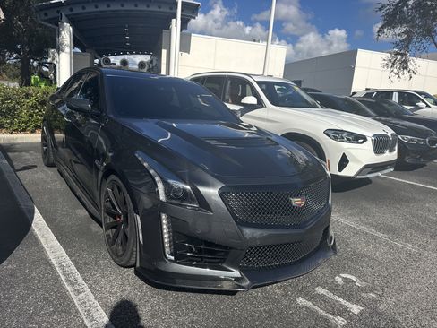 Used 2018 Cadillac CTS V w/ Luxury Package image 1