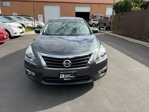 Used 2013 Nissan Altima 2.5 SL FWD image 2