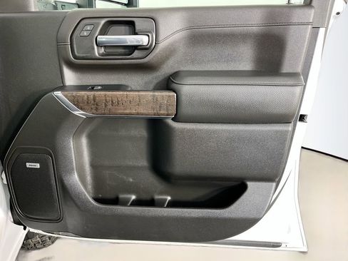 Used 2023 GMC Sierra 3500 Denali w/ Denali Ultimate Package AWD/4WD image 38