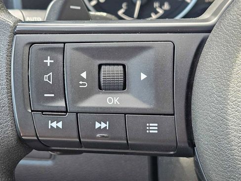 Used 2024 Nissan Rogue S FWD image 22