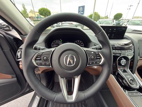 Certified 2025 Acura RDX w/ Technology Package image 23