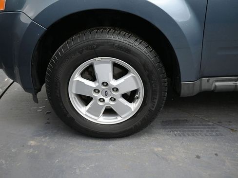 Used 2011 Ford Escape XLT image 11