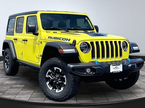 Used 2024 Jeep Wrangler Unlimited Rubicon 4xe AWD/4WD image 12