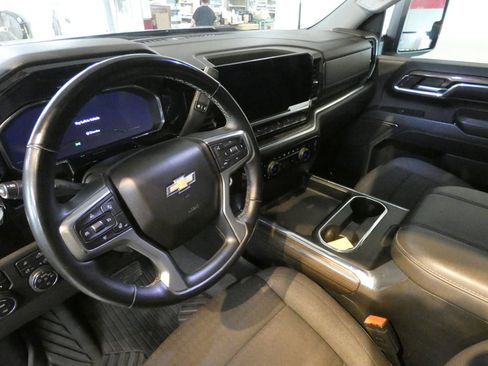 Used 2024 Chevrolet Silverado 3500 LT w/ All Star Edition AWD/4WD image 9