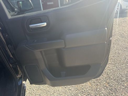 Used 2021 Chevrolet Silverado 1500 LT image 9