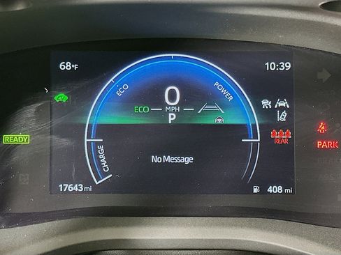 Used 2025 Toyota Camry LE image 18