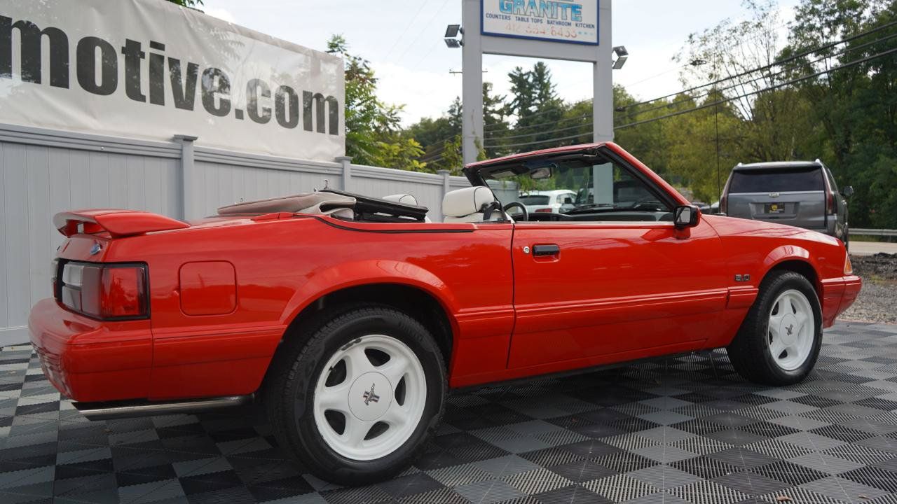 Used 1992 Ford Mustang LX RWD image 6