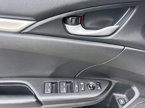Used 2019 Honda Civic Sport image 13