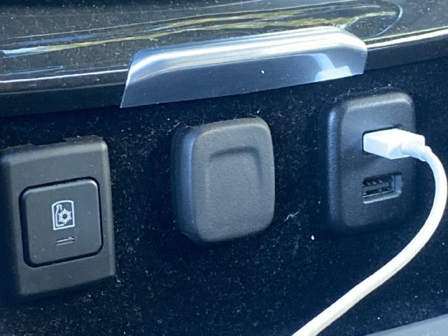 Used 2019 Cadillac Escalade Platinum AWD/4WD image 30