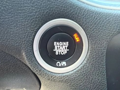 Used 2017 Dodge Charger R/T w/ Plus Group image 26