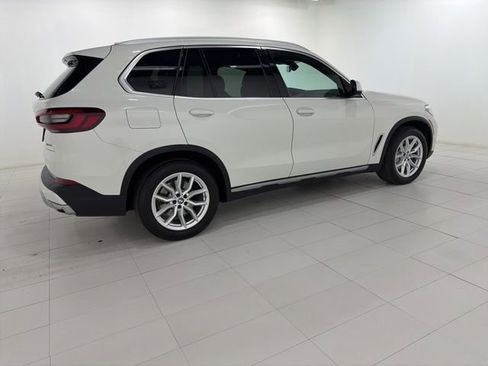 Certified 2023 BMW X5 xDrive40i w/ Premium Package AWD/4WD image 6