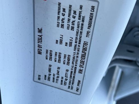 Used 2018 Tesla Model 3 Long Range image 33