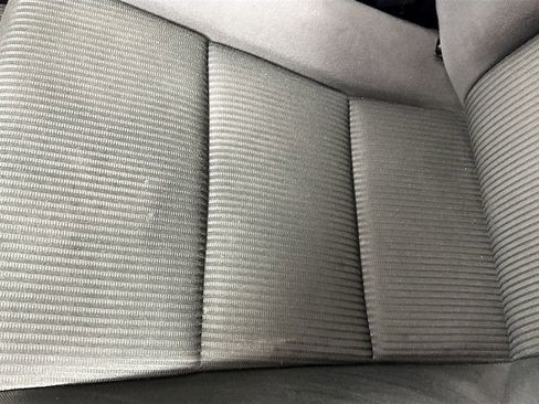 Used 2016 Toyota RAV4 LE image 18