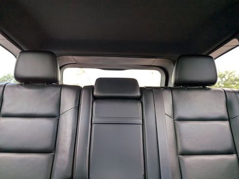 Used 2019 Jeep Grand Cherokee Limited image 13