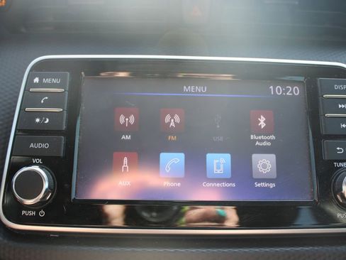 Used 2021 Nissan Kicks S image 27