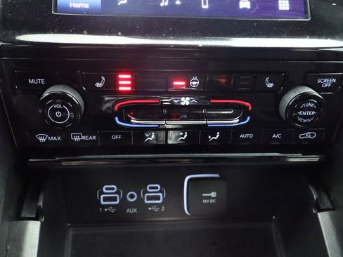 Certified 2024 Jeep Grand Cherokee Laredo X w/ Luxury Tech Group I image 39