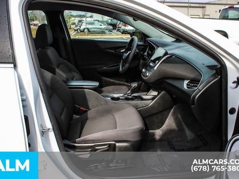 Used 2023 Chevrolet Malibu LT FWD image 16