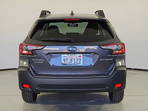 Certified 2025 Subaru Outback Premium image 8