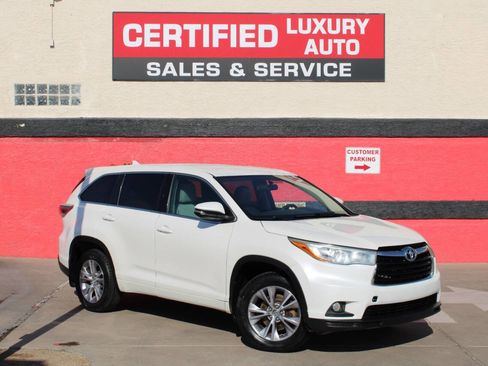 Used 2015 Toyota Highlander Plus image 1