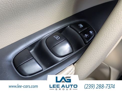 Used 2020 Nissan Rogue SL w/ Premium Package FWD image 20