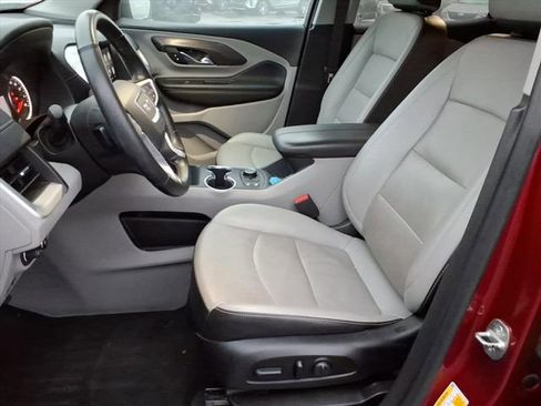 Used 2023 GMC Terrain SLT image 5