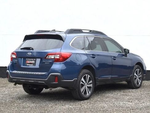 Used 2019 Subaru Outback 3.6R Limited AWD/4WD image 5