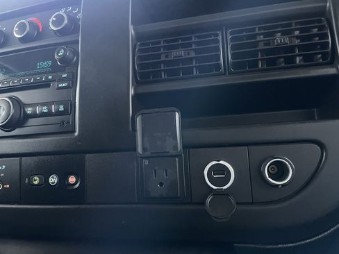 Used 2017 Chevrolet Express 2500 LS image 23