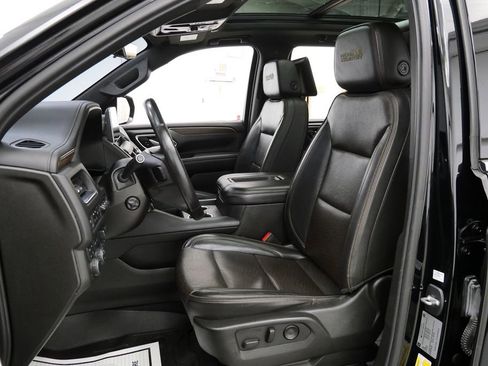 Used 2021 Chevrolet Tahoe High Country w/ Premium Package image 11