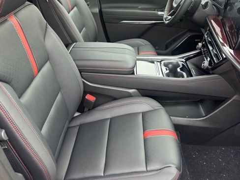 New 2026 Chevrolet Traverse RS w/ LPO, Floor Liner Package image 36