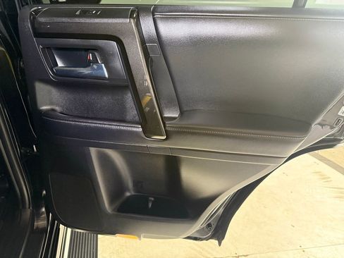 Used 2019 Toyota 4Runner Limited AWD/4WD image 15