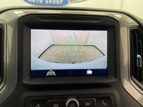 Used 2020 Chevrolet Silverado 1500 Custom Trail Boss w/ Custom Convenience Package image 4