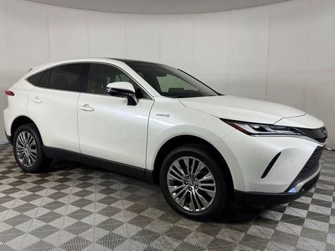 Used 2021 Toyota Venza Limited w/ Advanced Technology Package image 11