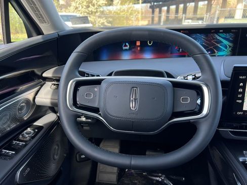 New 2026 Lincoln Nautilus Reserve AWD/4WD image 19