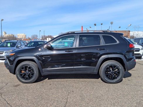 Used 2016 Jeep Cherokee Trailhawk w/ Comfort/Convenience Group image 8