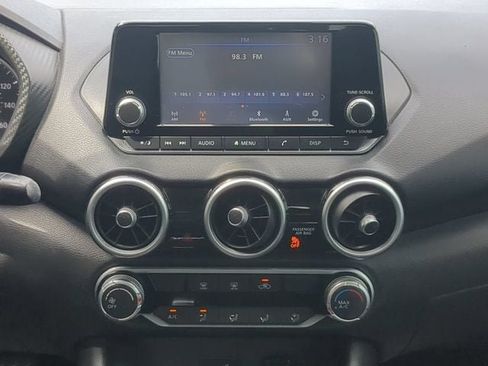 Used 2020 Nissan Sentra S FWD image 16